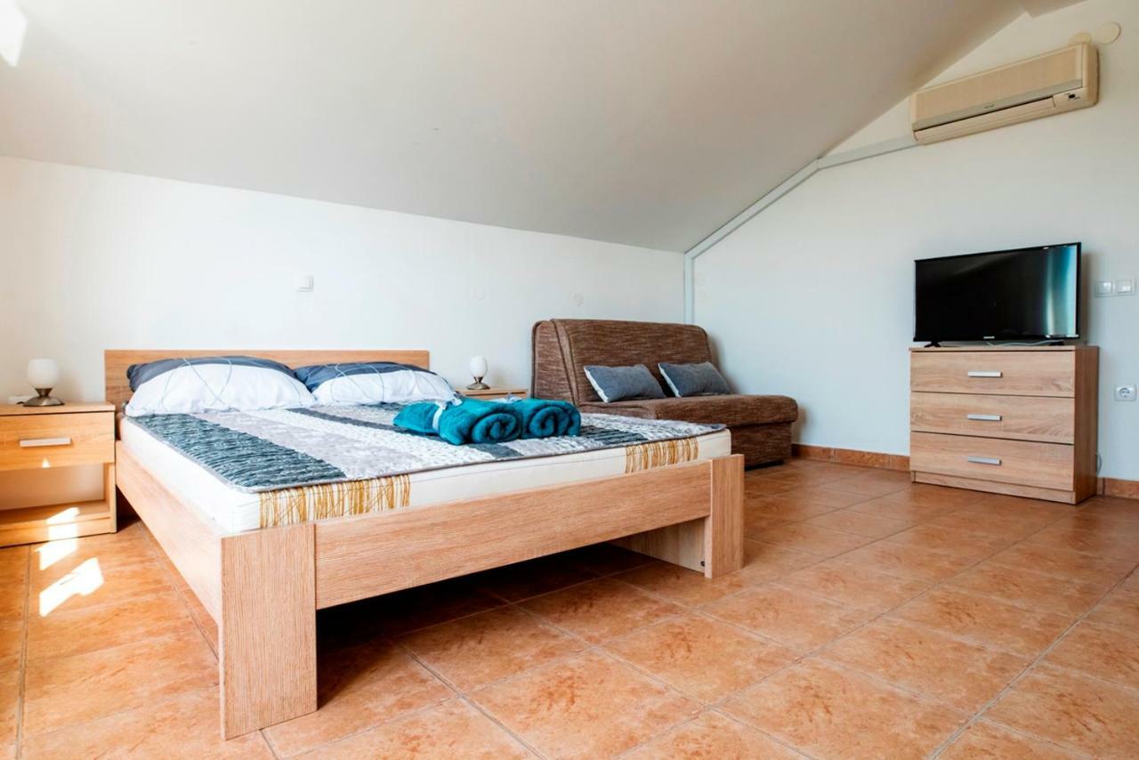 Lavanda Apartments&Studios Pinezici  Luaran gambar
