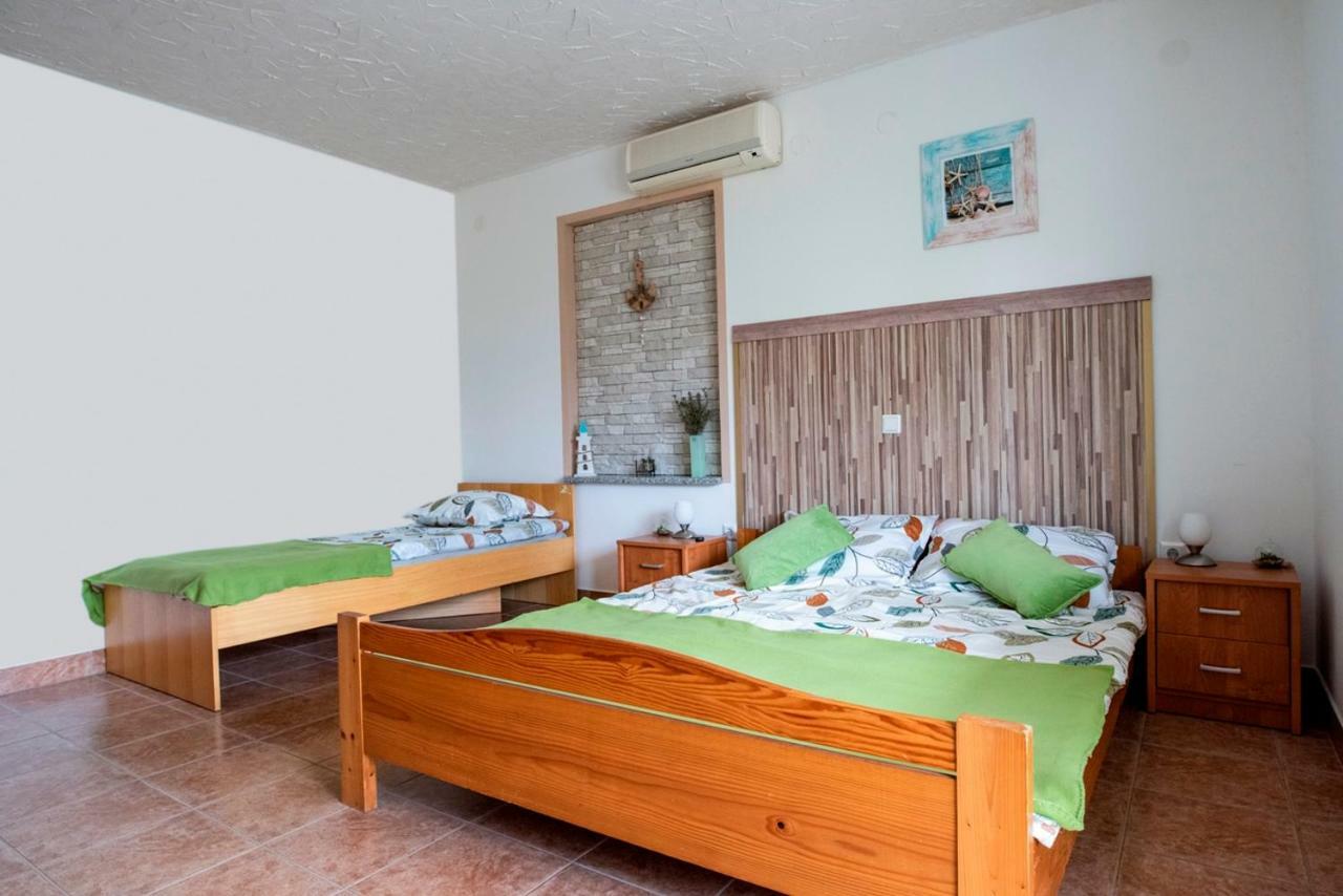 Lavanda Apartments&Studios Pinezici  Luaran gambar